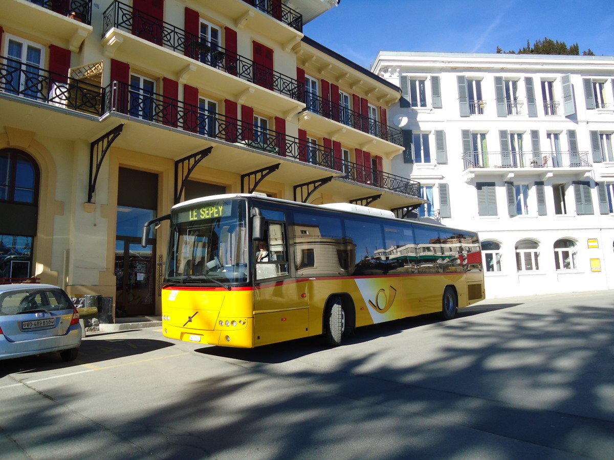 (132'492) - TPC Aigle - VD 1332 - Volvo (ex Buchard, Leytron Nr. 106) am 6. Februar 2011 beim Bahnhof Leysin-Feydey