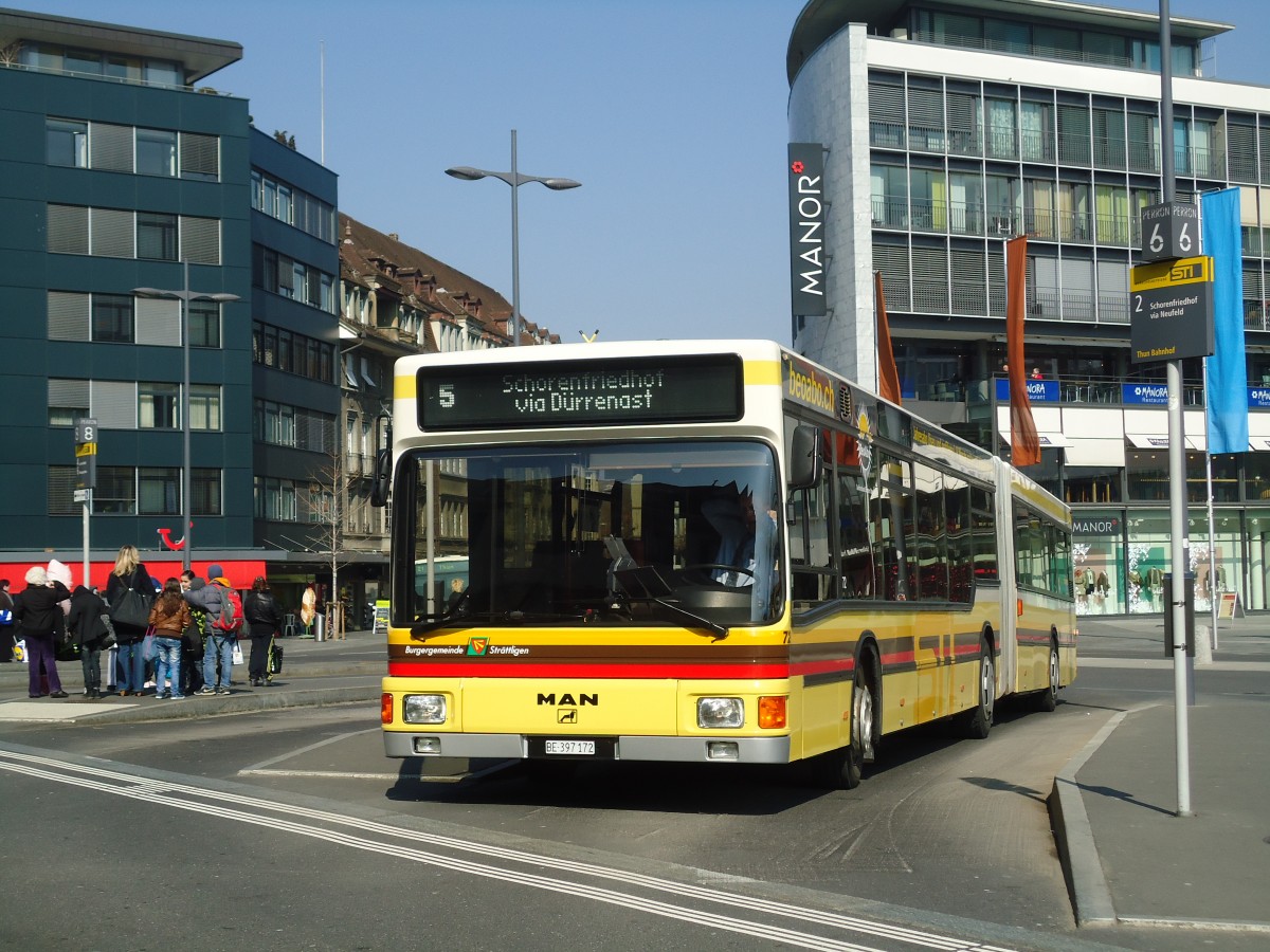 (132'764) - STI Thun - Nr. 72/BE 397'172 - MAN am 8. Mrz 2011 beim Bahnhof Thun