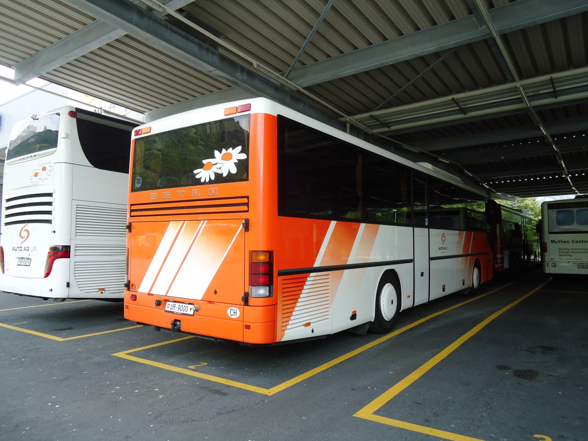 (133'633) - AAGU Altdorf - Nr. 49/UR 9000 - Setra am 14. Mai 2011 in Schattdorf, Garage