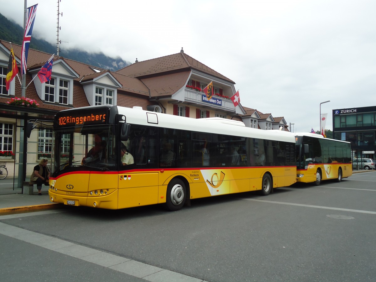 (134'164) - PostAuto Bern - BE 610'535 - Solaris am 11. Juni 2011 beim Bahnhof Interlaken Ost