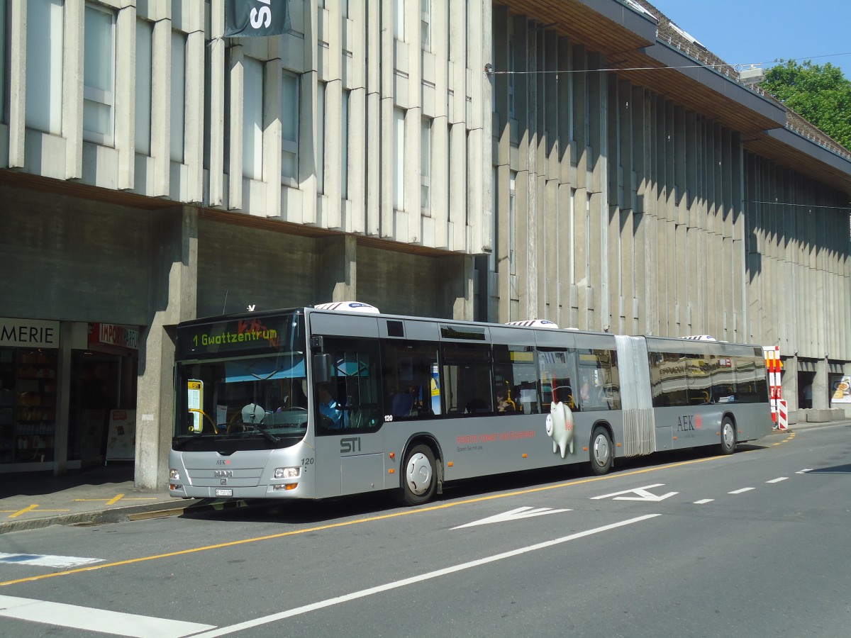 (134'841) - STI Thun - Nr. 120/BE 700'120 - MAN am 9. Juli 2011 in Thun, Marktgasse (prov. Haltestelle)