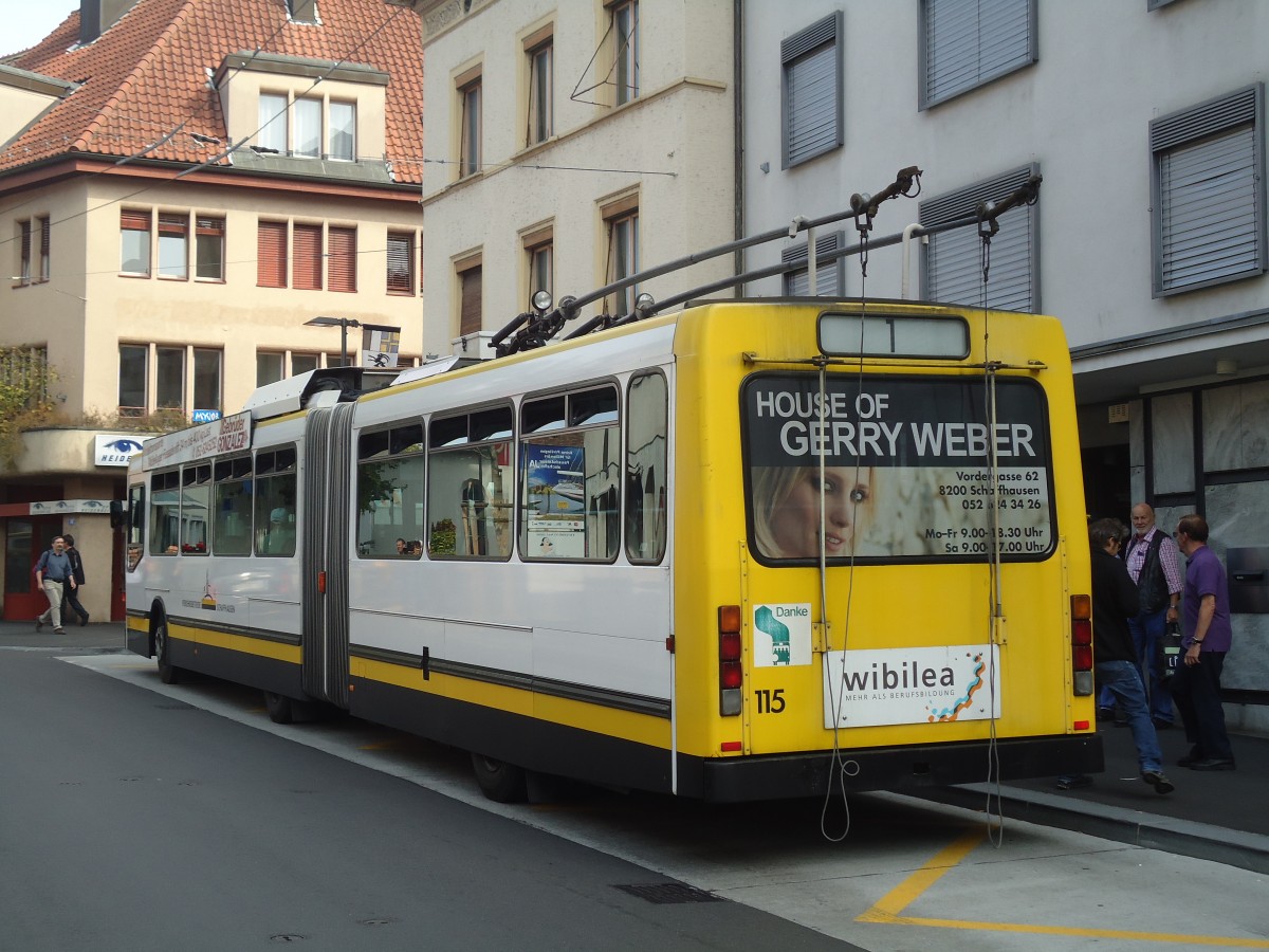 (136'165) - VBSH Schaffhausen - Nr. 115 - NAW/Hess Gelenktrolleybus am 25. September 2011 in Neuhausen, Zentrum