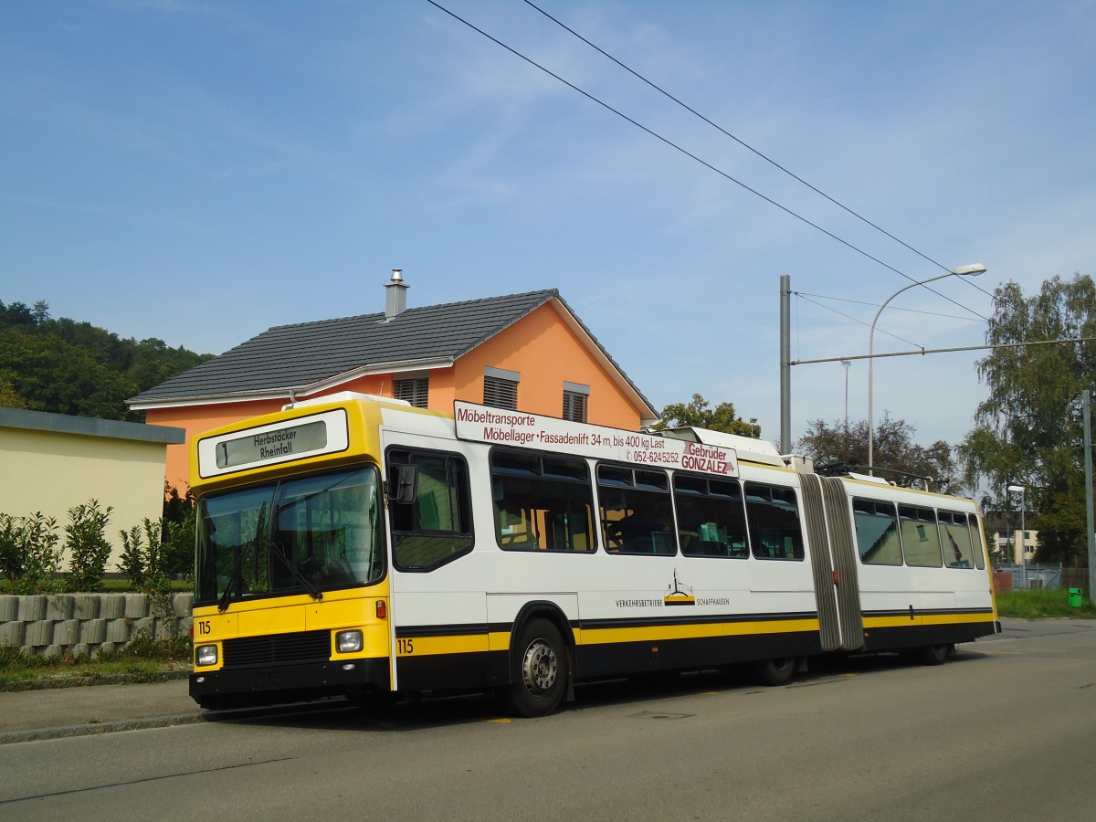 (136'177) - VBSH Schaffhausen - Nr. 115 - NAW/Hess Gelenktrolleybus am 25. September 2011 in Neuhausen, Gemeindewiesen