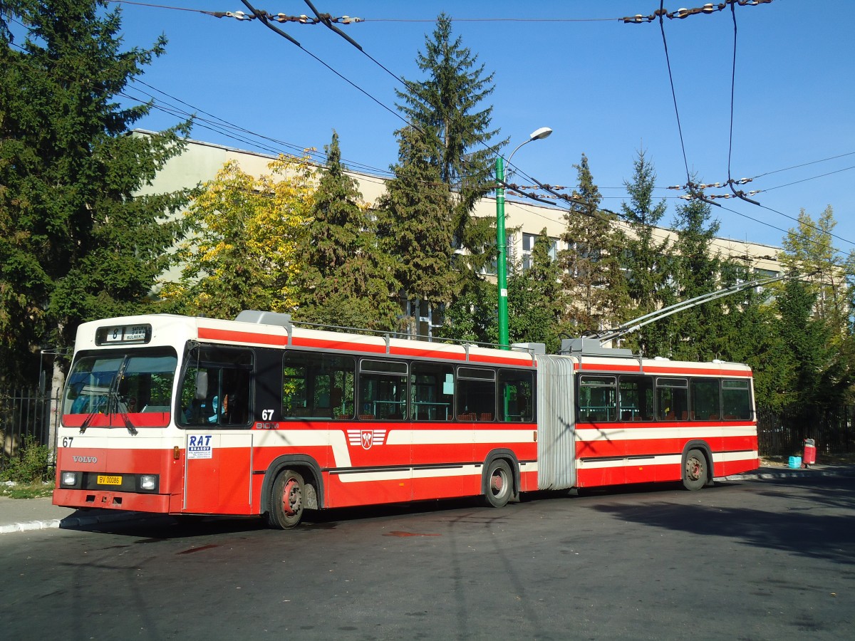 (136'352) - RAT Brasov - Nr. 67/BV 00'086 - Volvo/R&J Gelenktrolleybus (ex VB Biel/CH Nr. 67) am 4. Oktober 2011 in Brasov, Rulmentul