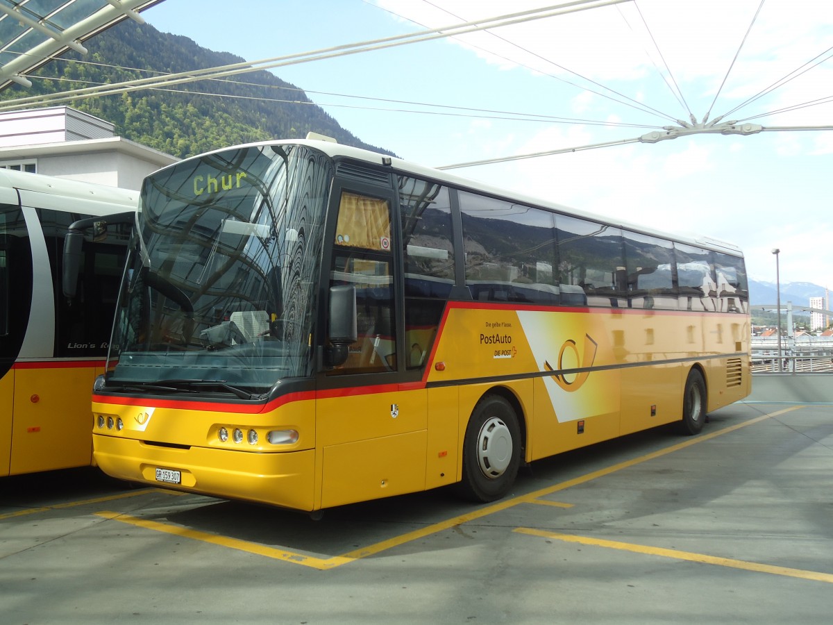 (138'993) - PostAuto Graubnden - GR 159'307 - Neoplan (ex P 25'150) am 20. Mai 2012 in Chur, Postautostation