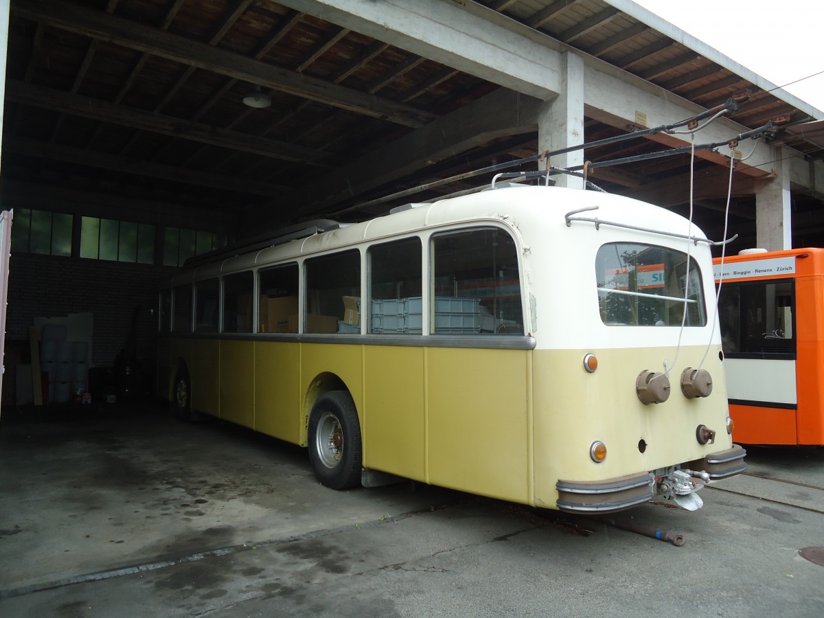 (139'303) - STI Thun - Nr. 1 - Berna/Gangloff Trolleybus am 3. Juni 2012 in Bern, Depot Burgernziel