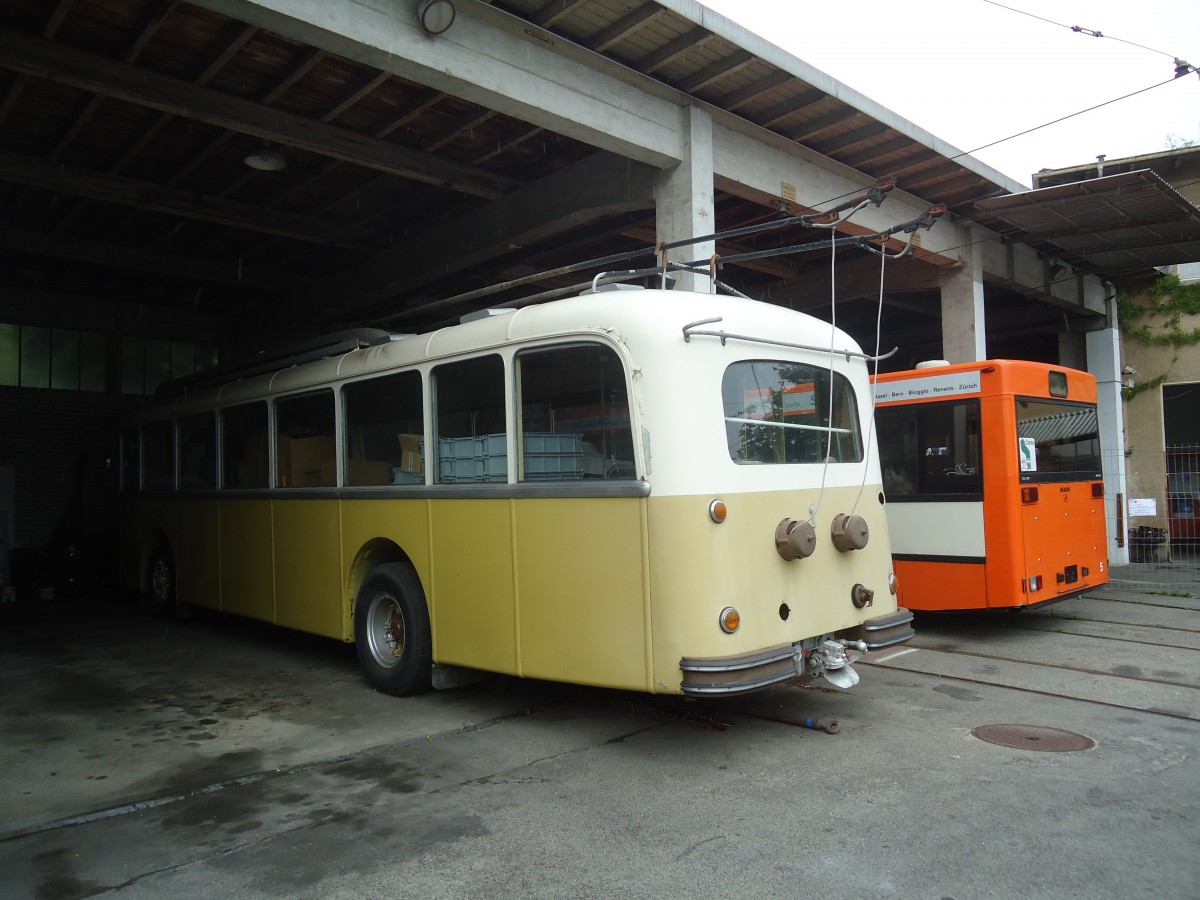 (139'304) - STI Thun - Nr. 1 - Berna/Gangloff Trolleybus am 3. Juni 2012 in Bern, Depot Burgernziel