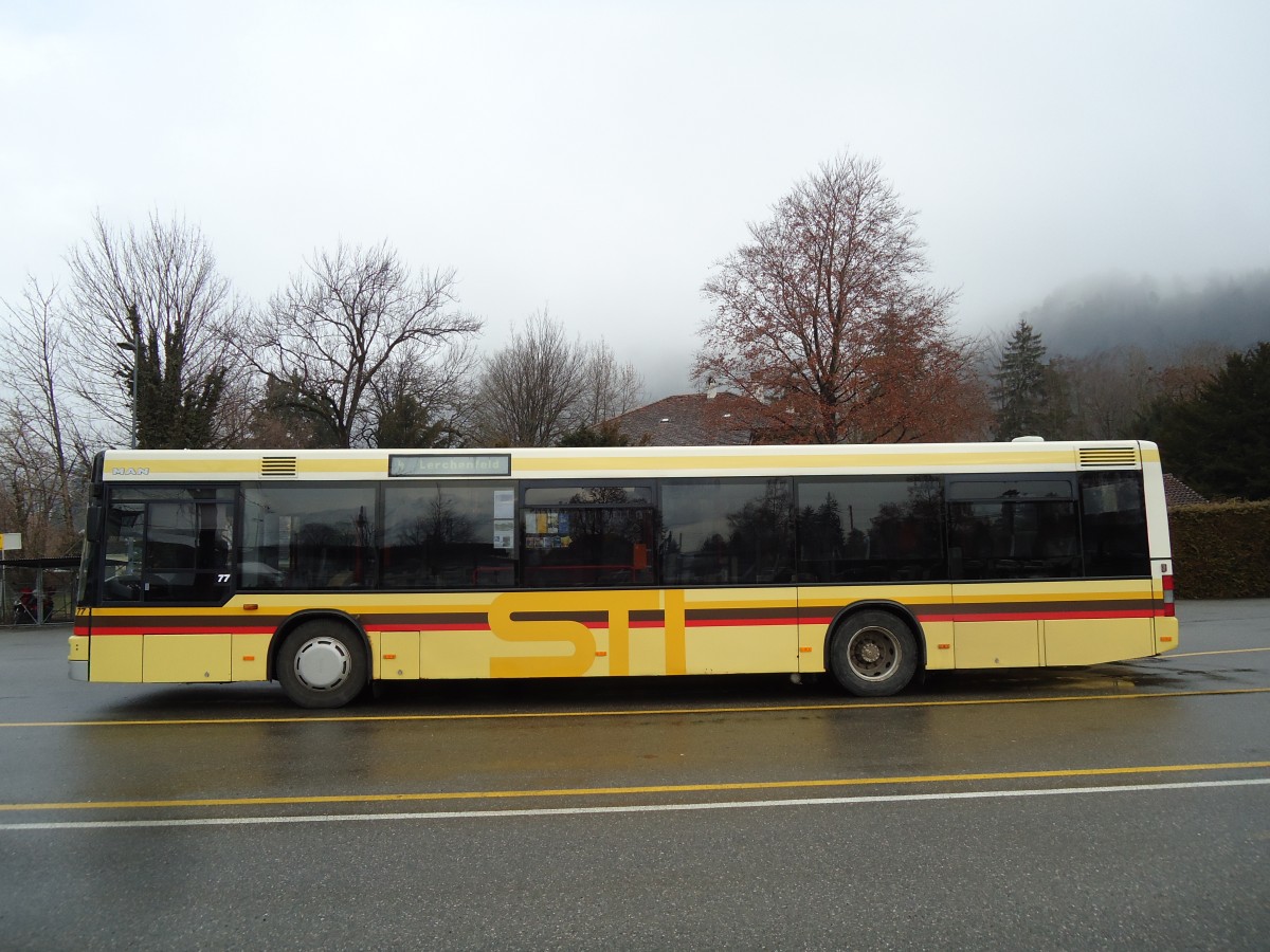 (142'568) - STI Thun - Nr. 77/BE 274'177 - MAN am 21. Dezember 2012 bei der Schifflndte Thun