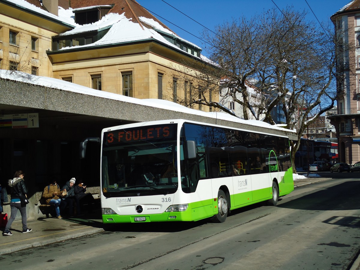 (143'240) - transN, La Chaux-de-Fonds - Nr. 316/NE 56'216 - Mercedes (ex TRN La Chaux-de-Fonds Nr. 316) am 19. Februar 2013 beim Bahnhof La Chaux-de-Fonds