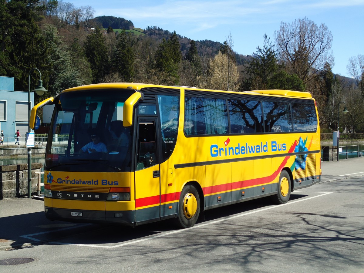 (143'630) - AVG Grindelwald - Nr. 22/BE 92'977 - Setra (ex Porsche, D-Biederitz) am 14. April 2013 bei der Schifflndte Thun