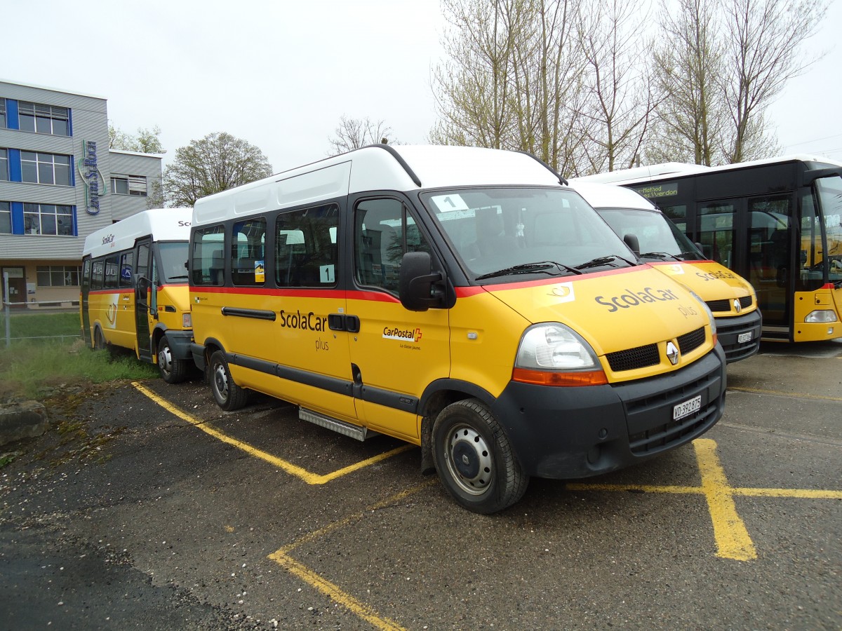 (143'878) - CarPostal Ouest - VD 392'875 - Renault am 27. April 2013 in Yverdon, Garage