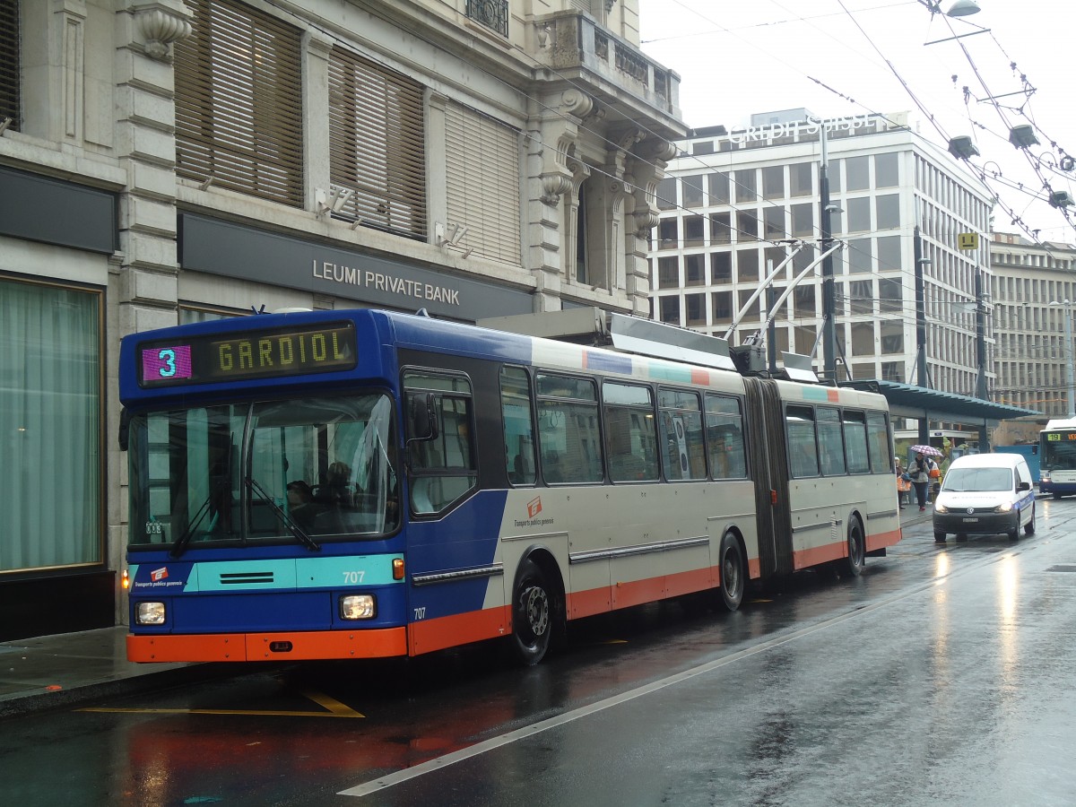 (147'170) - TPG Genve - Nr. 707 - NAW/Hess Gelenktrolleybus am 16. September 2013 in Genve, Bel-Air