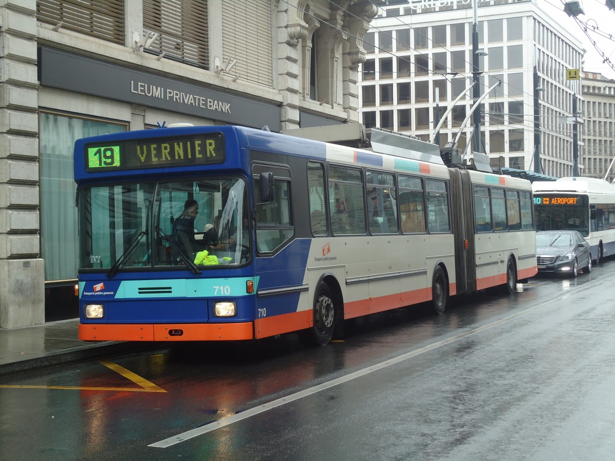 (147'176) - TPG Genve - Nr. 710 - NAW/Hess Gelenktrolleybus am 16. September 2013 in Genve, Bel-Air