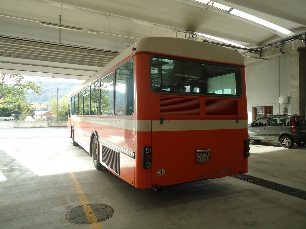 (147'813) - AMSA Chiasso - Nr. 17/TI 145'617 - Saurer/Hess am 6. November 2013 in Balerna, Rimessa