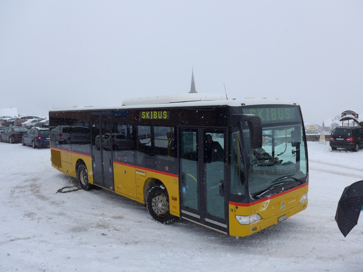 (149'085) - Fontana, Ilanz - Nr. 19/GR 94'574 - Mercedes am 1. Mrz 2014 in Obersaxen, Meierhof Talstation