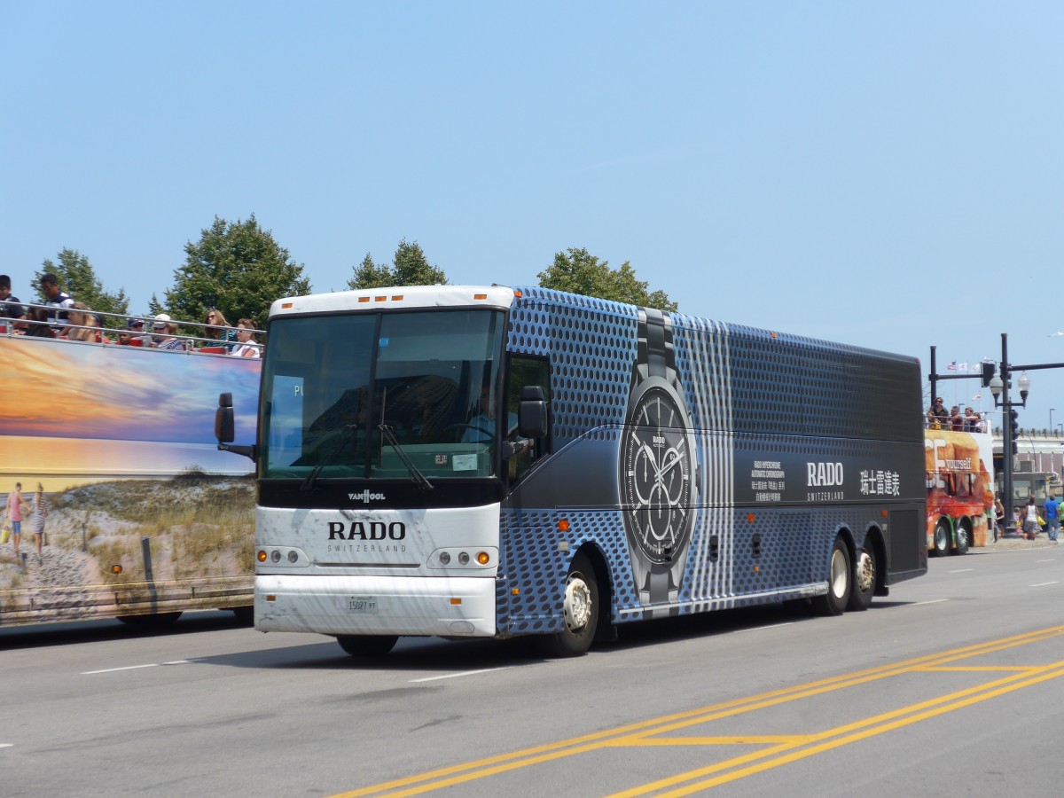 (153'199) - ??? - 15'027 PT - Van Hool am 18. Juli 2014 in Chicago, Navy Pier