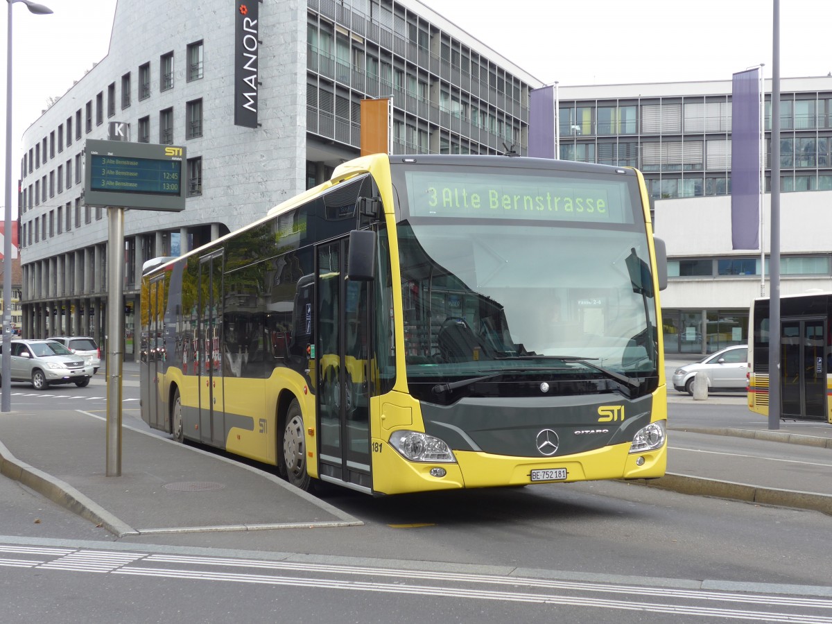 (156'481) - STI Thun - Nr. 181/BE 752'181 - Mercedes am 9. November 2014 beim Bahnhof Thun