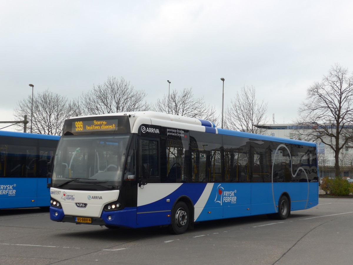 (156'781) - ARRIVA - Nr. 8597/95-BBH-4 - VDL am 19. November 2014 beim Bahnhof Leeuwarden