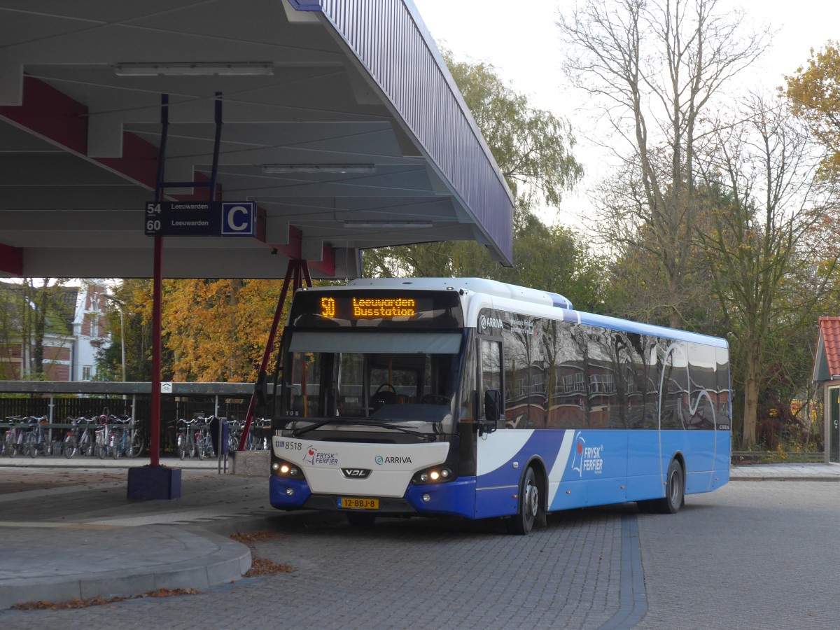 (156'814) - ARRIVA - Nr. 8518/12-BBJ-8 - VDL am 19. November 2014 in Dokkum, Busstation