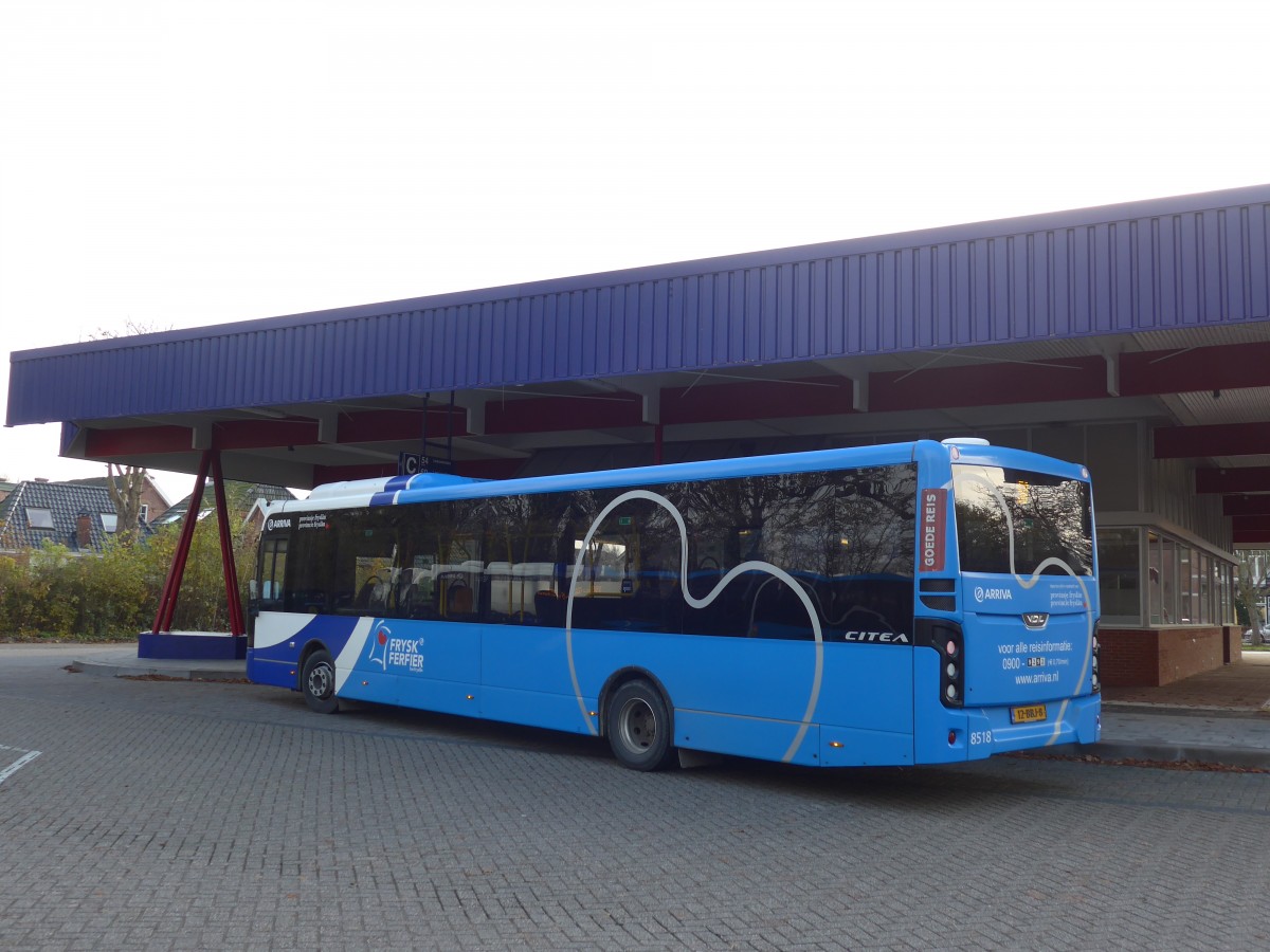 (156'817) - ARRIVA - Nr. 8518/12-BBJ-8 - VDL am 19. November 2014 in Dokkum, Busstation