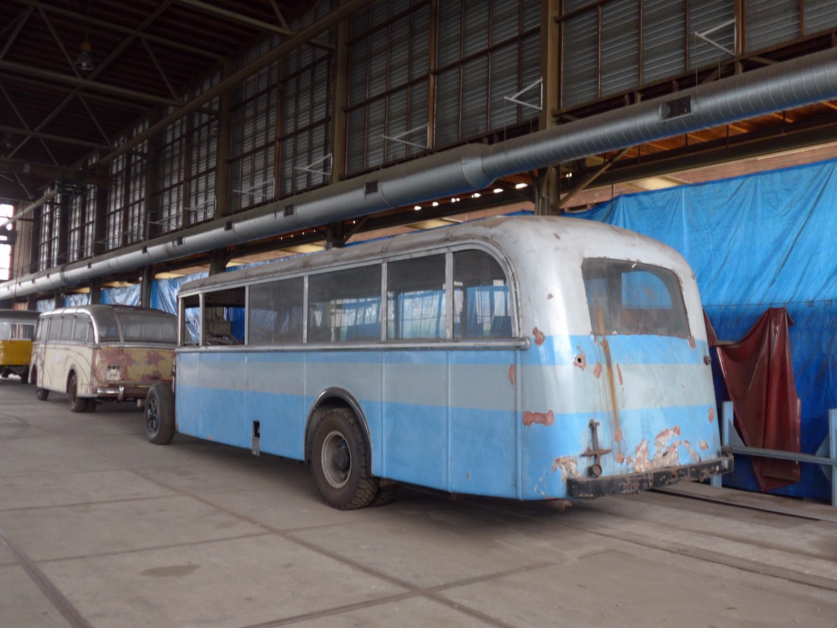 (156'940) - FRAM Drachten - Nr. 14 - Saurer/Reinb.+Chr. (ex Merkus, Nijmegen; ex CIBA, Pratteln Nr. 4; ex BVB Basel Nr. 1) am 20. November 2014 in Drachten, Autobusmuseum