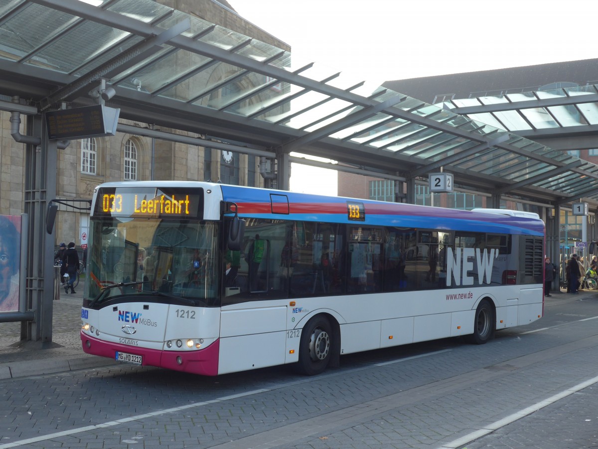 (157'320) - MBus, Mnchengladbach - Nr. 1212/MG-YD 1212 - Solaris am 22. November 2014 beim Hauptbahnhof Mnchengladbach