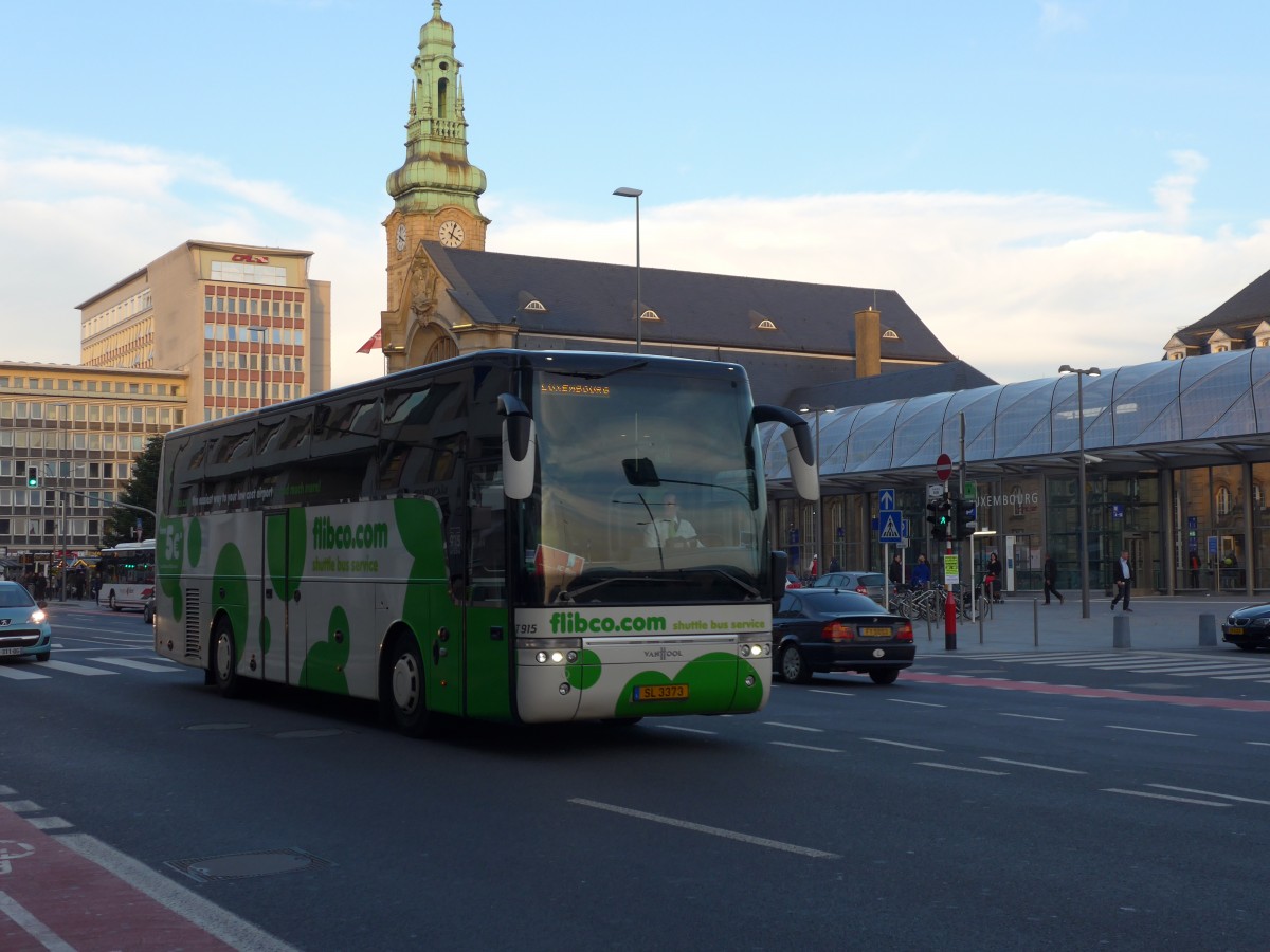 (157'426) - Sales-Lentz, Bascharage - SL 3373 - Van Hool am 22. November 2014 beim Bahnhof Luxembourg