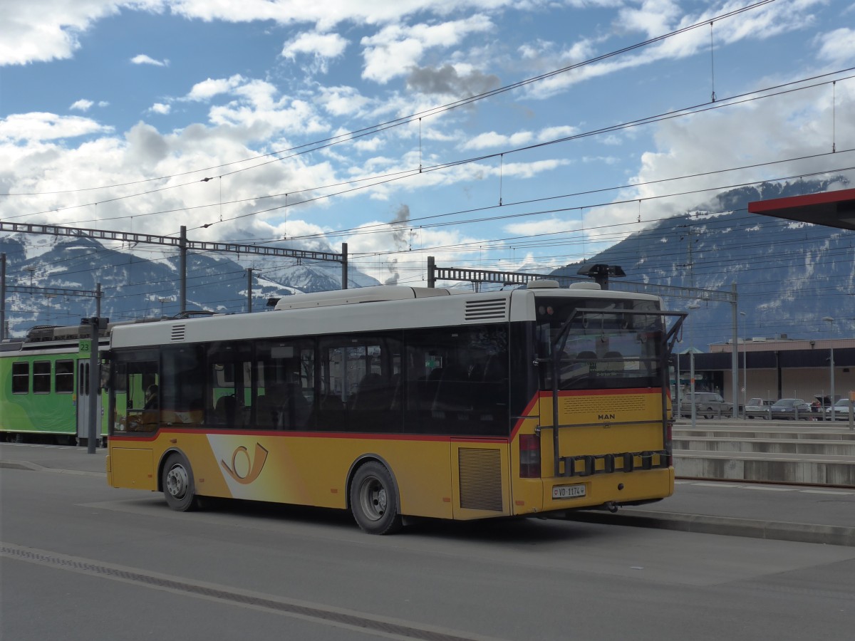 (158'768) - TPC Aigle - VD 1174 - MAN/Gppel am 15. Februar 2015 beim Bahnhof Aigle