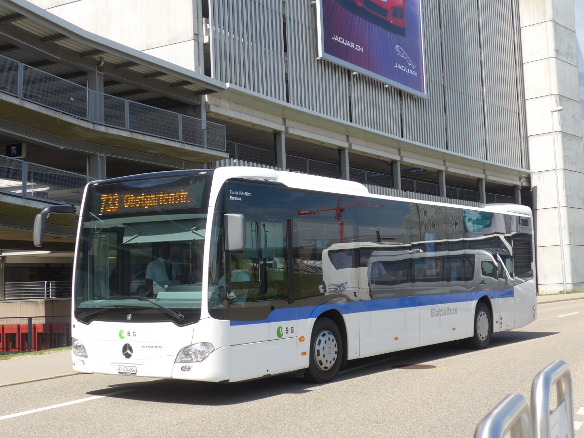 (160'213) - Welti-Furrer, Bassersdorf - Nr. 54/ZH 634'604 - Mercedes am 8. Mai 2015 in Zrich, Flughafen