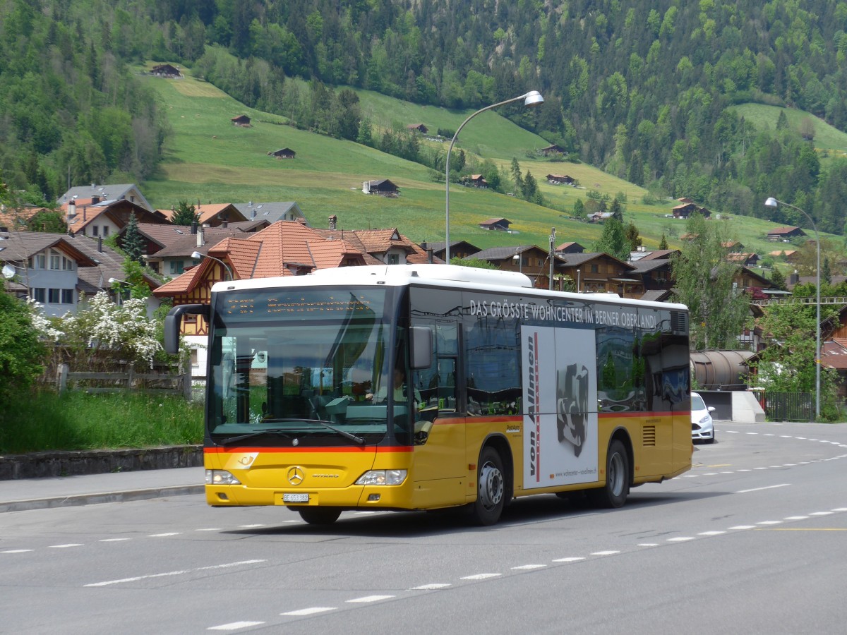 (160'500) - PostAuto Bern - BE 653'382 - Mercedes am 14. Mai 2015 beim Bahnhof Frutigen