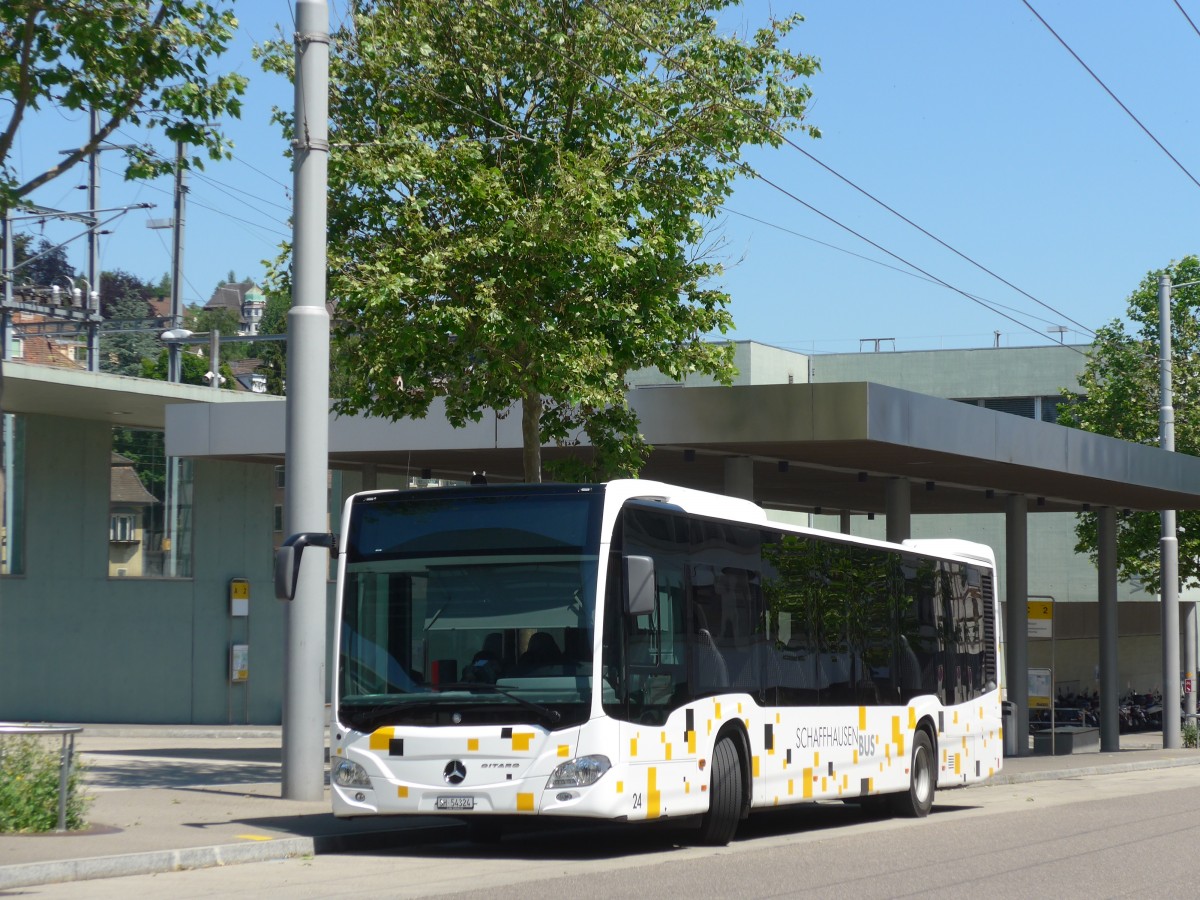 (161'893) - SB Schaffhausen - Nr. 24/SH 54'324 - Mercedes am 6. Juni 2015 beim Bahnhof Schaffhausen