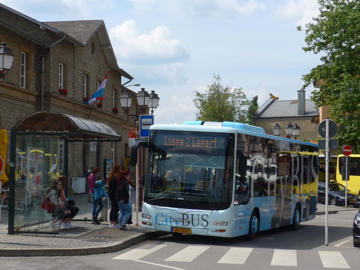 (162'591) - Wagener, Mertzig - WV 2010 - MAN am 25. Juni 2015 beim Bahnhof Ettelbruck