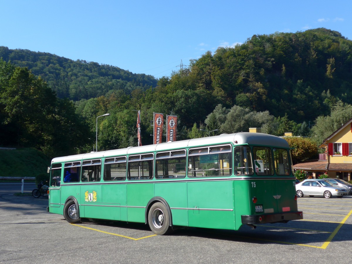 (164'267) - BVB Basel (RWB) - Nr. 75/BE 530'697 - FBW/FHS am 30. August 2015 in Trimbach, Eisenbahn