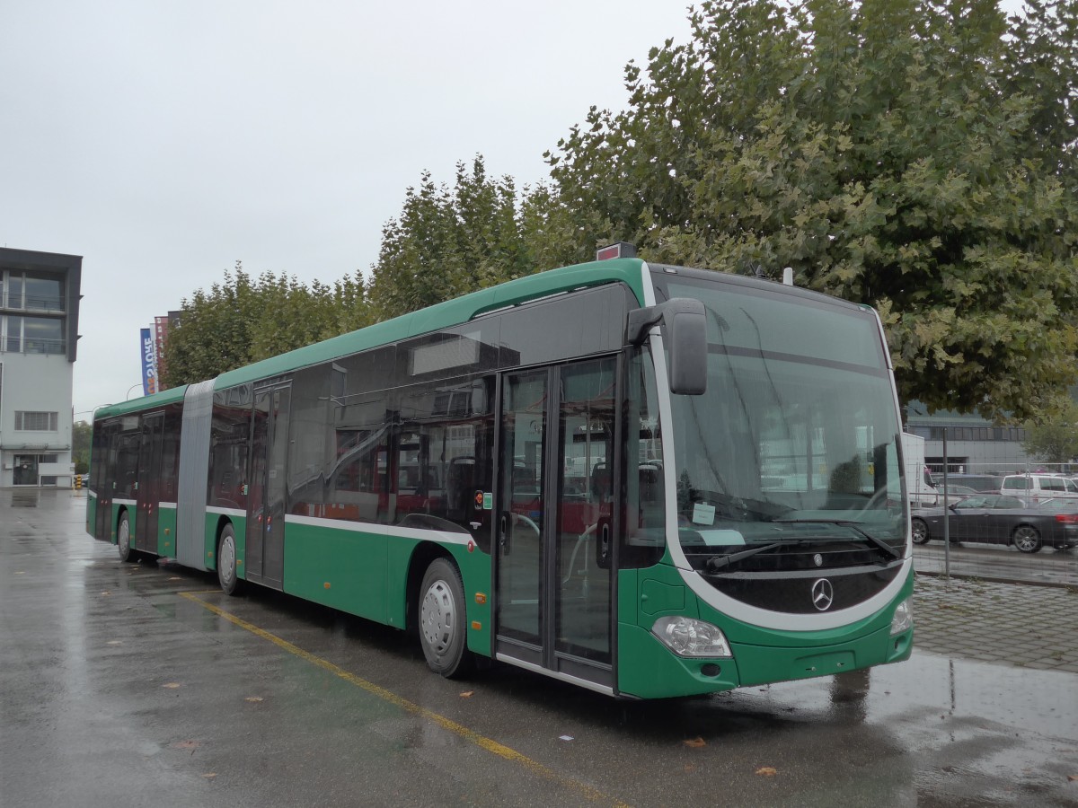 (165'046) - BVB Basel - Nr. 7045 - Mercedes am 17. September 2015 in Kloten, EvoBus