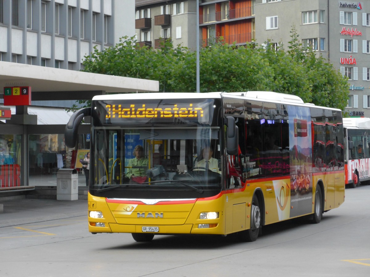 (165'212) - Dnser, Trimmis - GR 95'435 - MAN am 19. September 2015 beim Bahnhof Chur