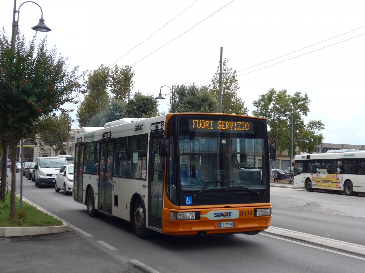 (165'760) - START Cesena - Nr. 31'409/DY-376 RF - Cacciamali am 25. September 2015 beim Bahnhof Rimini