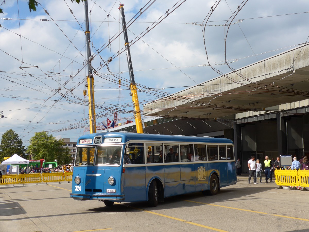 (165'895) - VBZ Zrich (TMZ) - Nr. 324/ZH 66'324 - FBW/Tscher (ex Privat; ex VBZ Zrich Nr. 324) am 26. September 2015 in Winterthur, Depot Grzefeld