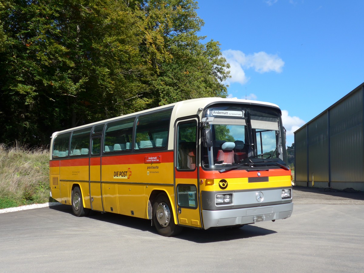 (166'006) - Buzzi, Bern - Mercedes (ex Mattli, Wassen) am 4. Oktober 2015 in Burgdorf, kihof Ziegelgut