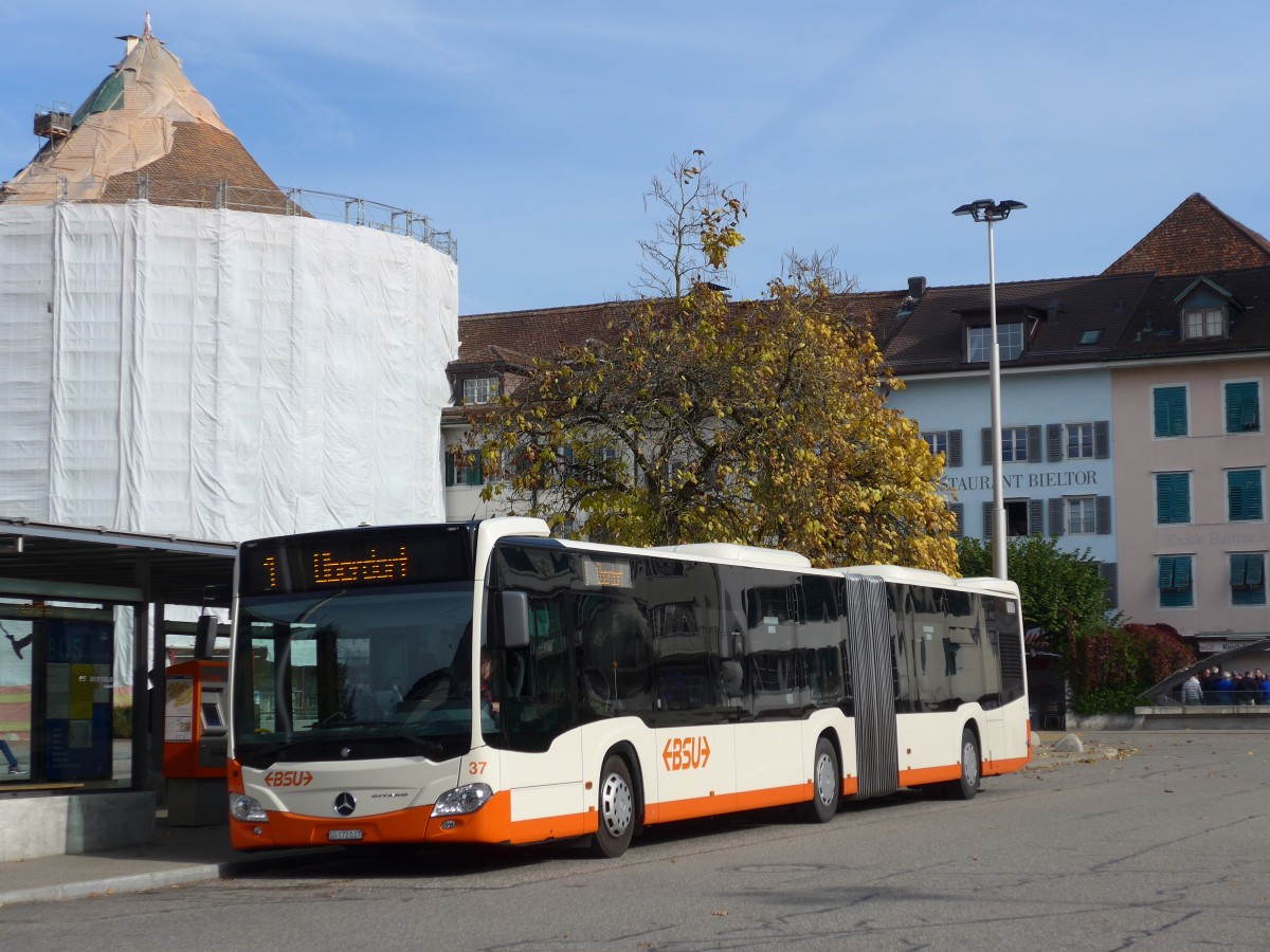 (166'461) - BSU Solothurn - Nr. 37/SO 172'037 - Mercedes am 24. Oktober 2015 in Solothurn, Amthausplatz