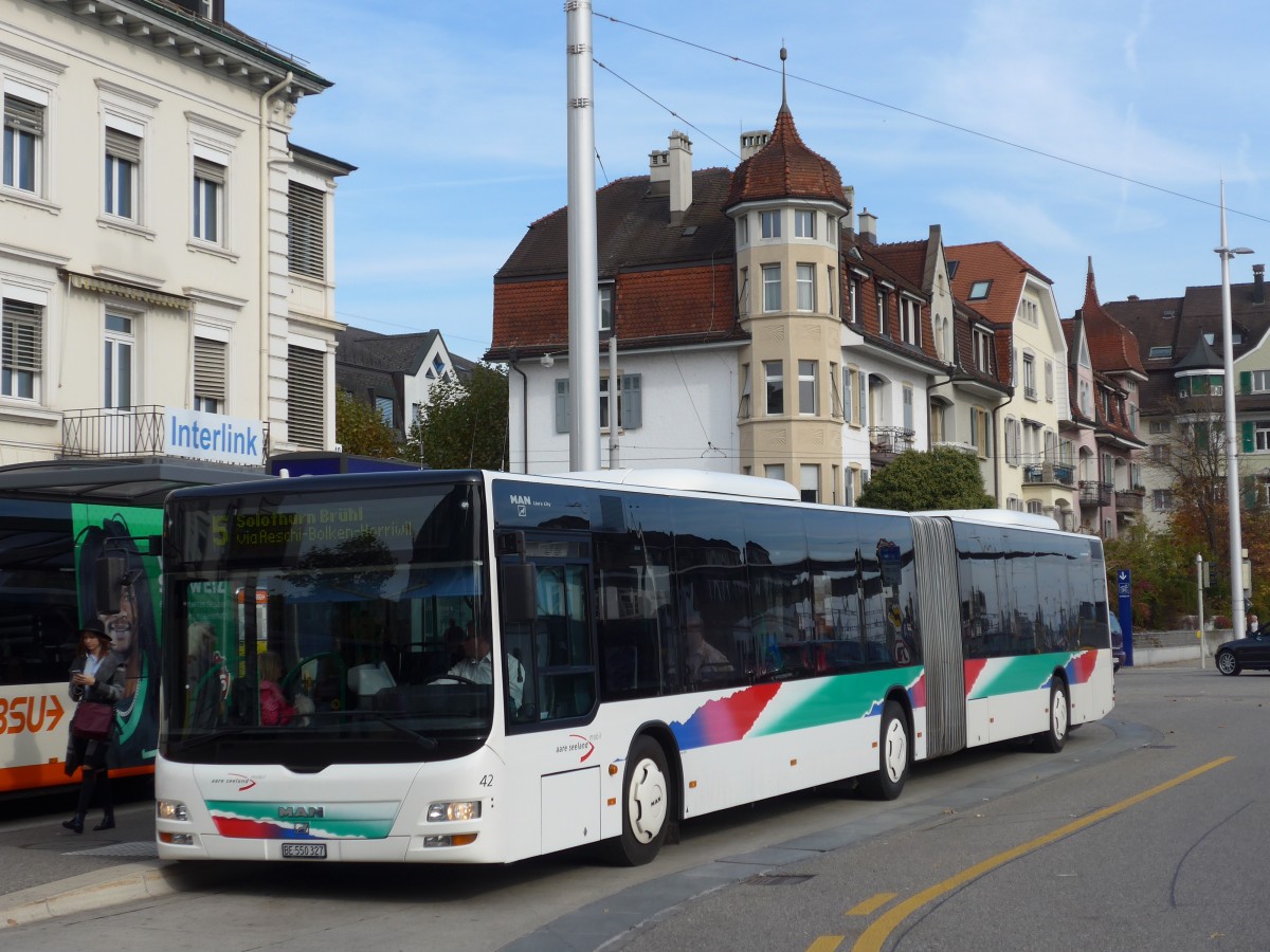 (166'463) - ASm Langenthal - Nr. 42/BE 550'327 - MAN am 24. Oktober 2015 beim Hauptbahnhof Solothurn