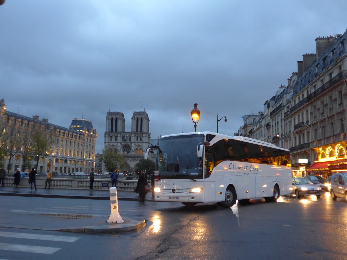 (167'244) - Clamart Cars, Antony - DE 401 WD - Mercedes am 17. November 2015 in Paris, Notre Dame