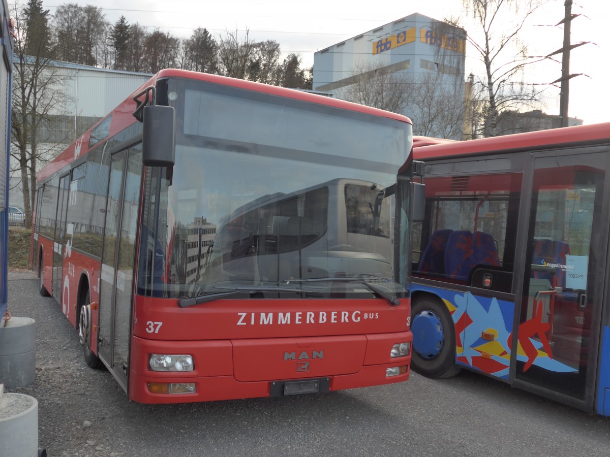 (167'436) - AHW Horgen - Nr. 37 - MAN (ex VZO Grningen Nr. 37) am 19. November 2015 in Kloten, EvoBus