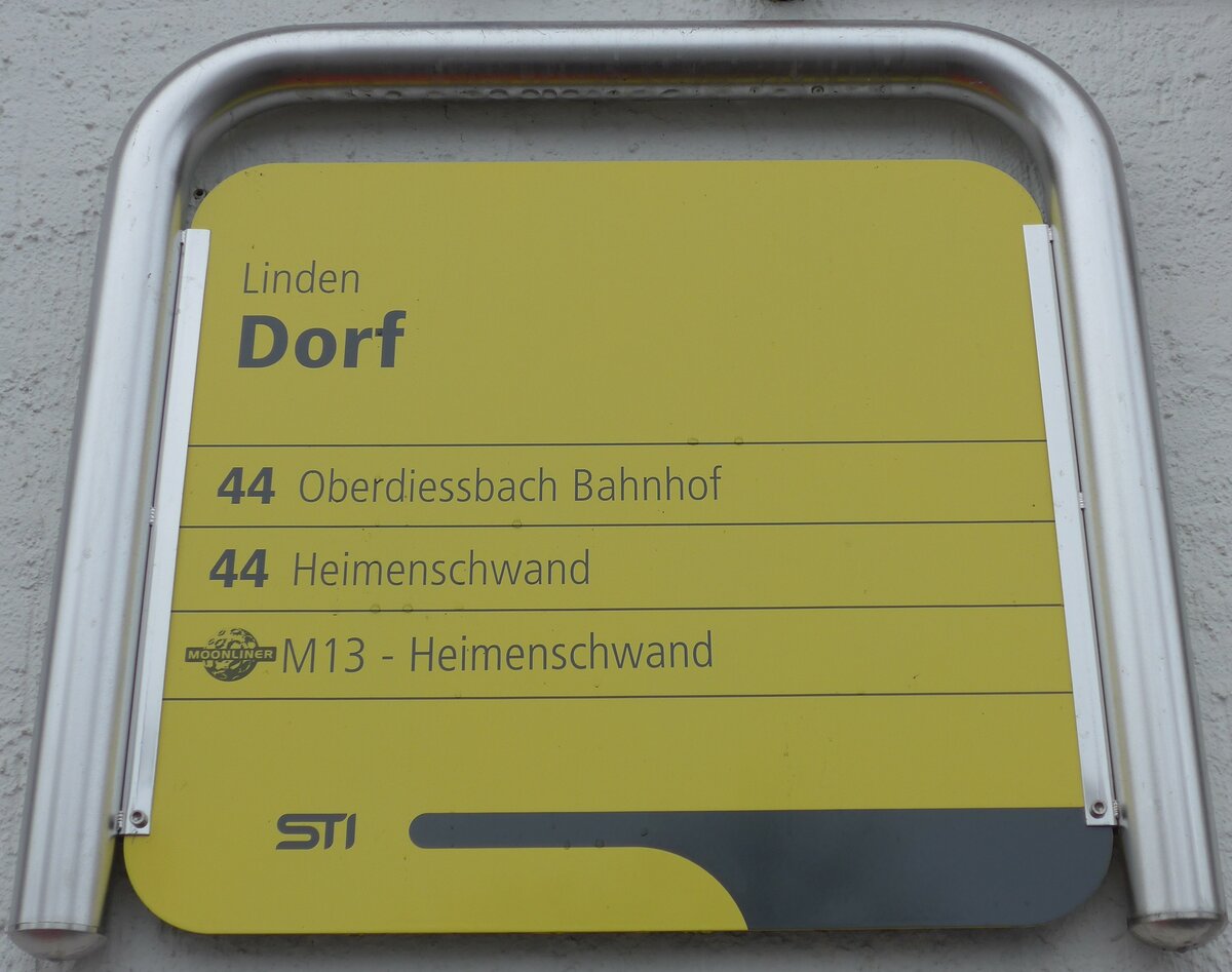 (167'458) - STI-Haltestellenschild - Linden, Dorf - am 22. November 2015