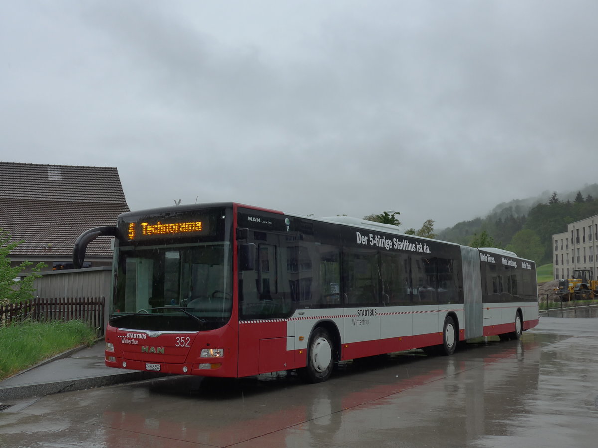 (170'503) - SW Winterthur - Nr. 352/ZH 886'352 - MAN am 13. Mai 2016 in Winterthur, Dttnau