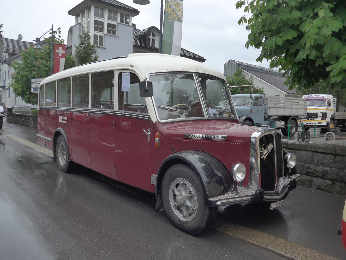 (170'601) - Bechter, Kriens - LU 82'380 - Saurer/Krapf - (ex Mnch, D-Marienberg; ex Spirig, Widnau; ex RhV Altsttten Nr. 33; ex Thr, Eichberg) am 14. Mai 2016 in Sarnen, OiO