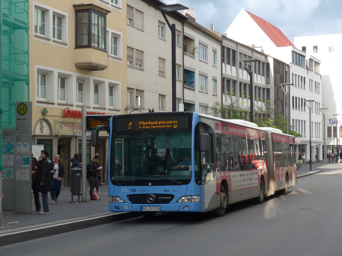 (171'048) - SWU Ulm - Nr. 126/NU-SM 126 - Mercedes am 19. Mai 2016 in Ulm, Rathaus Ulm