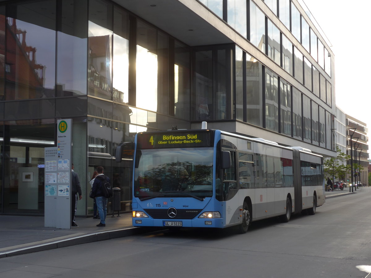 (171'096) - SWU Ulm - Nr. 115/UL-A 5115 - Mercedes am 19. Mai 2016 in Ulm, Rathaus Ulm