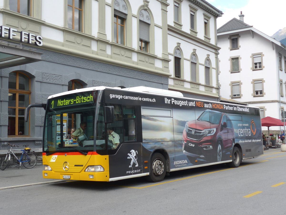 (172'561) - PostAuto Wallis - VS 241'963 - Mercedes am 26. Juni 2016 beim Bahnhof Brig