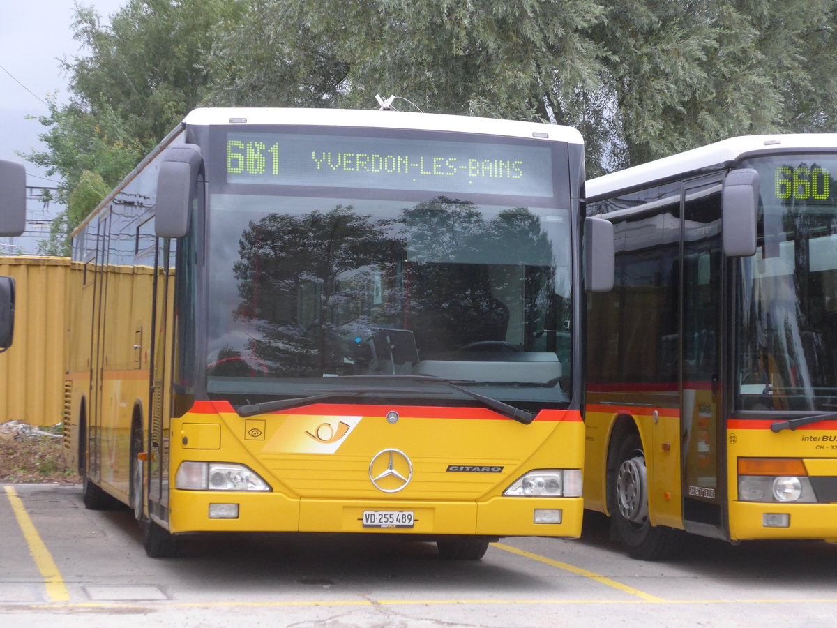 (172'981) - CarPostal Ouest - VD 255'489 - Mercedes am 14. Juli 2016 in Yverdon, Garage