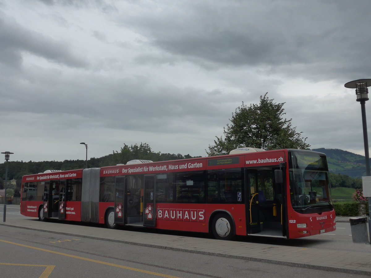 (173'378) - STI Thun - Nr. 122/BE 700'122 - MAN am 31. Juli 2016 beim Bahnhof Spiez